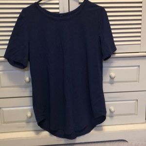 Lululemon tee